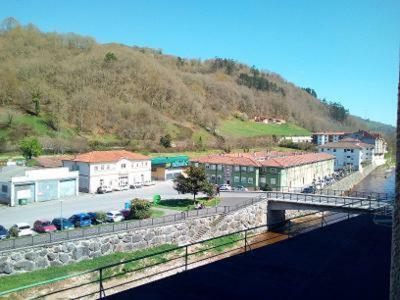 شقة Lupamar Cangas Centro Onís المظهر الخارجي الصورة
